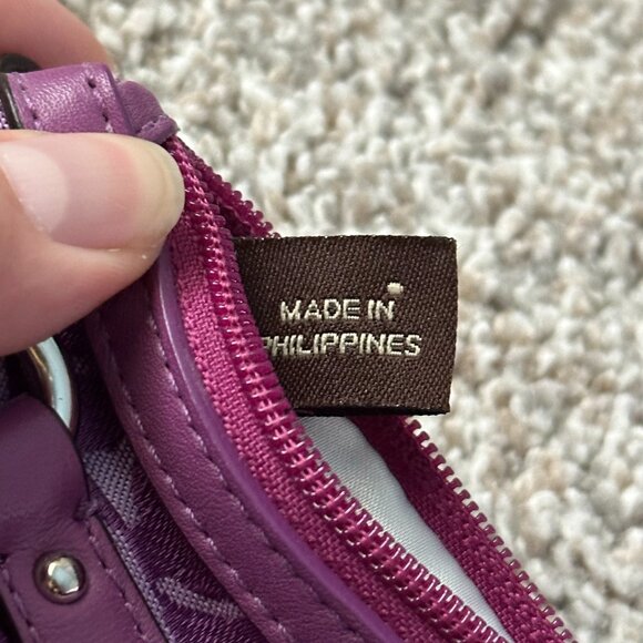 like new coach purple signature wristlet 🤍